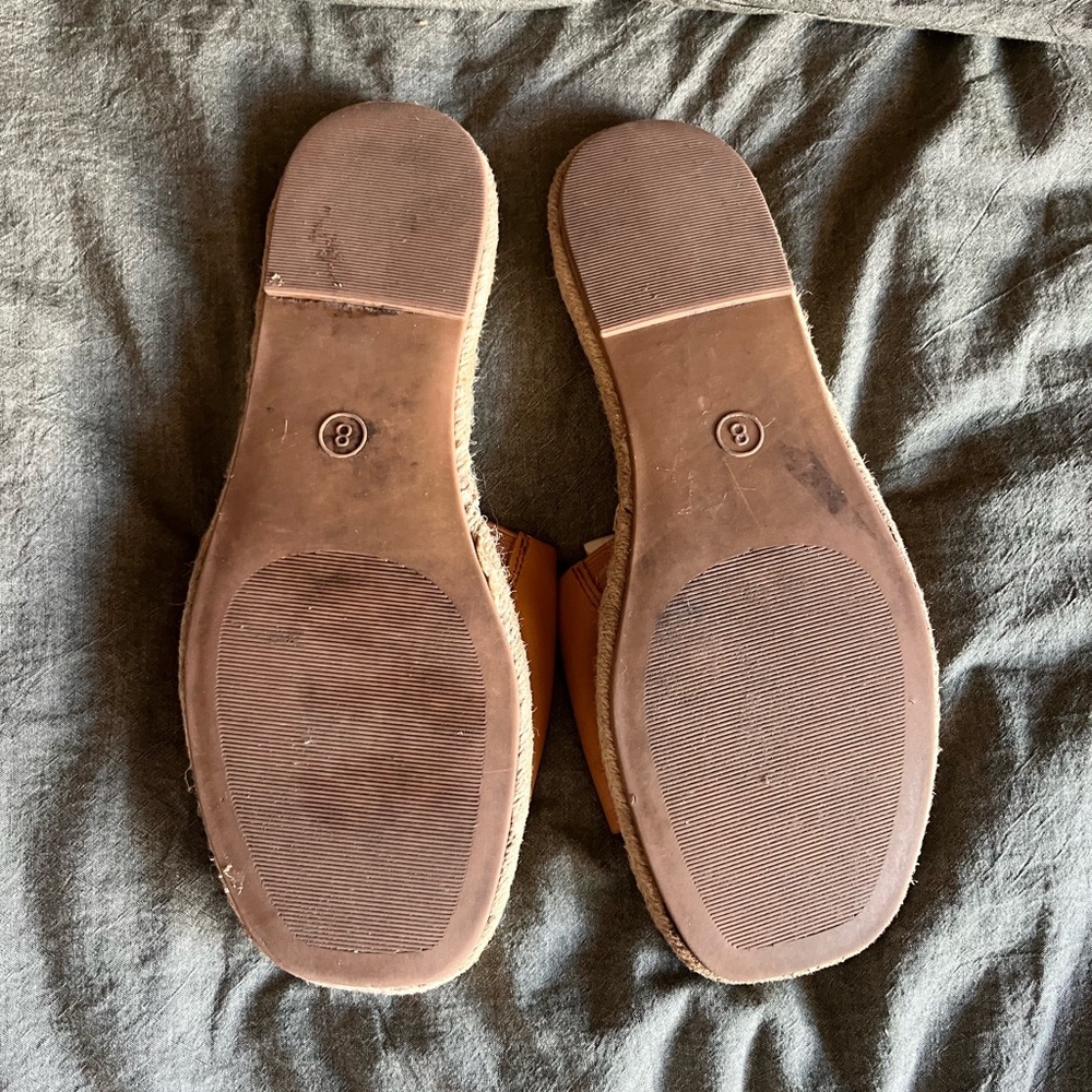 Universal Thread Womens Brown Leather Slide Sandals - Picture 4 of 4